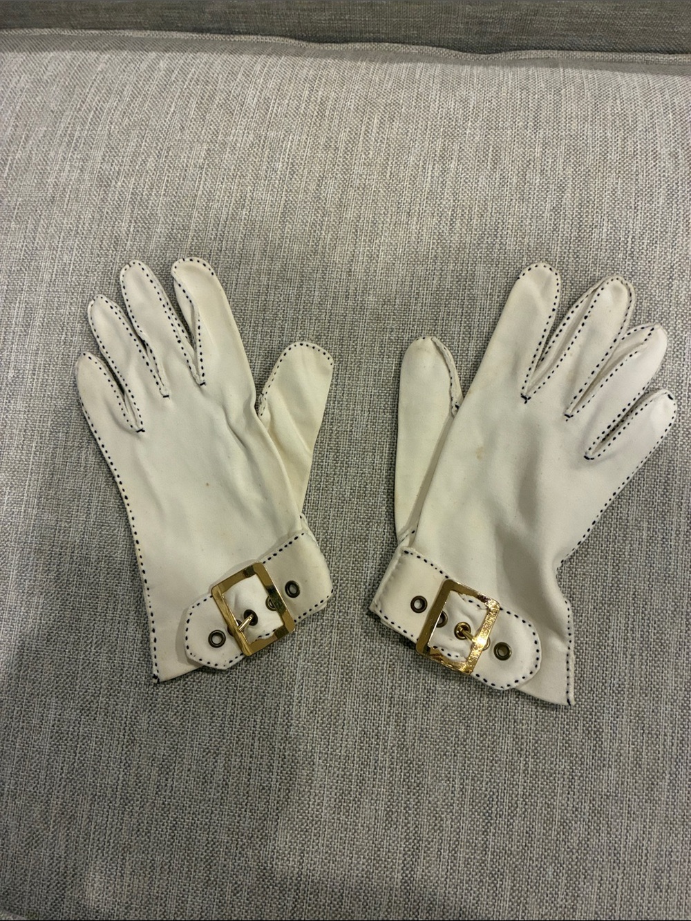 Vintage gloves